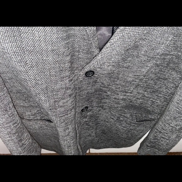 Claiborne Men's Suit 40R Jacket Italy Woven Fabric - Picture 7 of 8